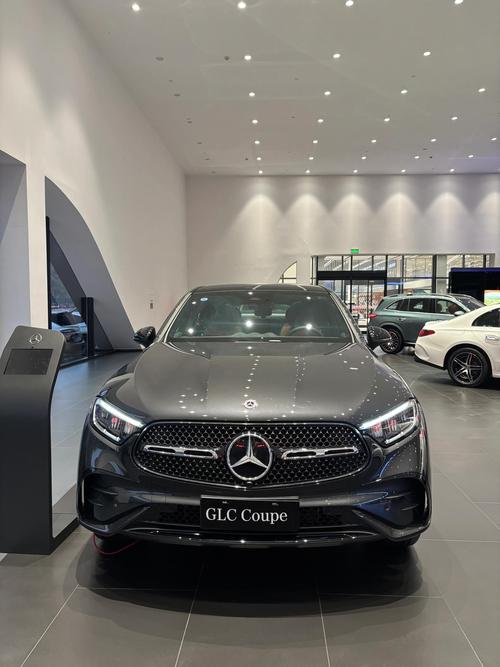 奔驰glc260进口轿跑／奔驰glc260进口轿跑报价及图片