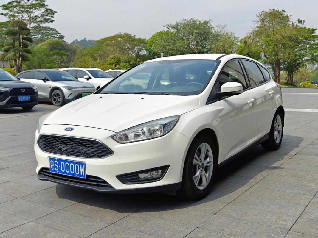 福特福克斯两厢车怎么样(福特福克斯两厢车质量怎么样)