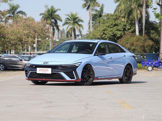 现代伊兰特2025款落地价/现代伊兰特2025款落地价蓝色