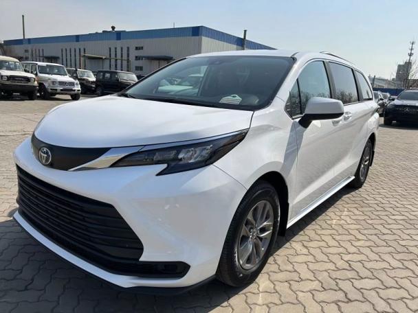 丰田7座商务车价格2024款／丰田塞纳七座