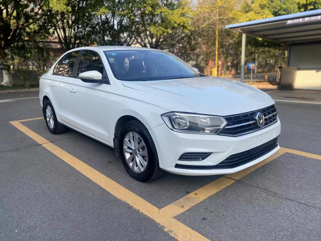 一汽大众宝来2017款(一汽大众宝来2017款怎么样)