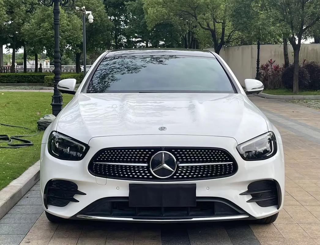 奔驰3200价格及图片(奔驰2300l新车报价2021款)