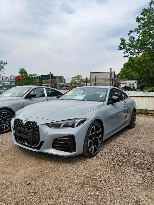 宝马两门跑车／宝马两门跑车几个座位